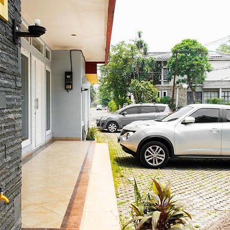 Готель Reddoorz Near Siloam Karawaci 3 Тангеранг Екстер'єр фото