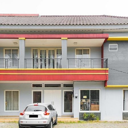 Готель Reddoorz Near Siloam Karawaci 3 Тангеранг Екстер'єр фото