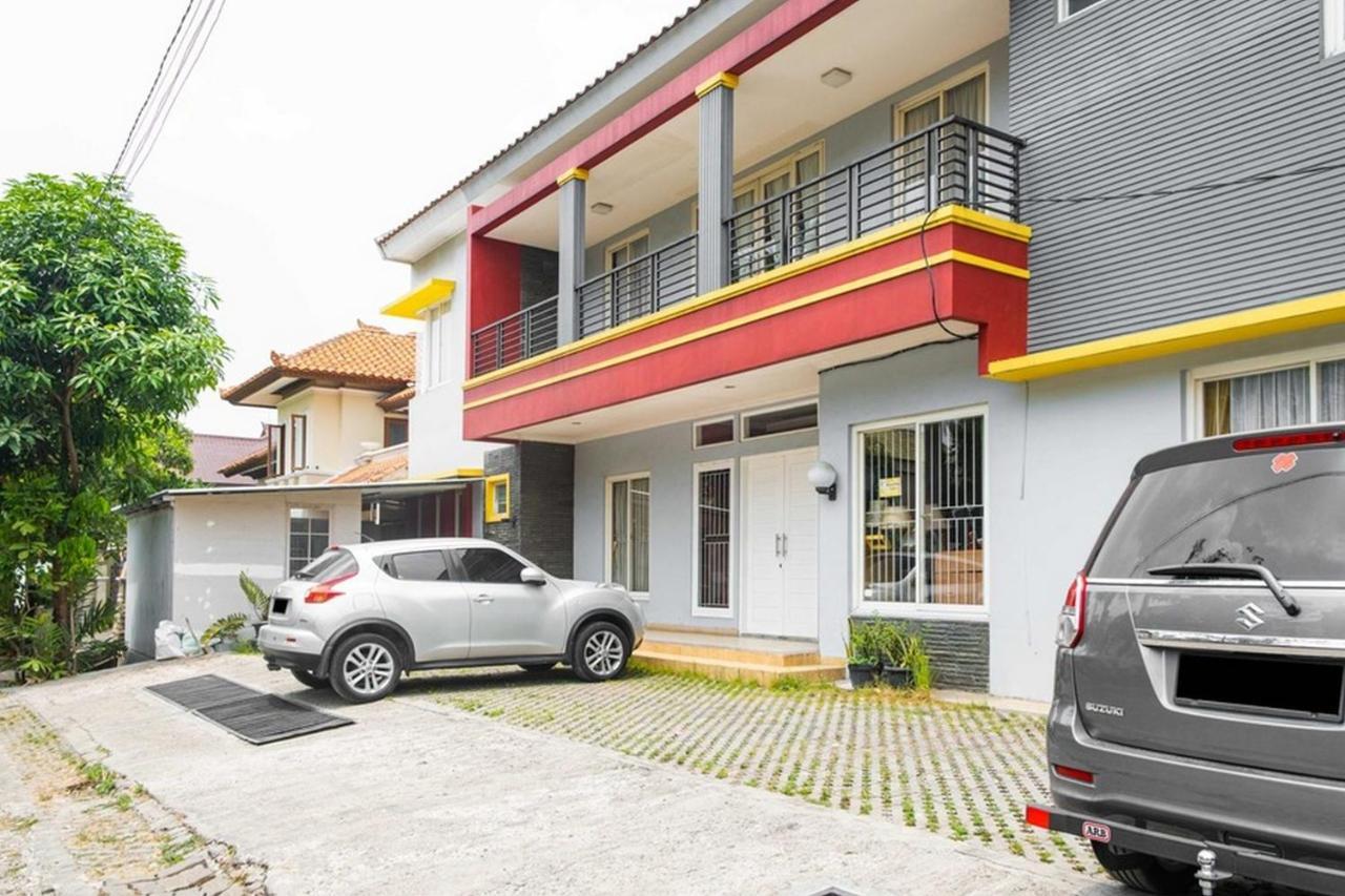 Готель Reddoorz Near Siloam Karawaci 3 Тангеранг Екстер'єр фото