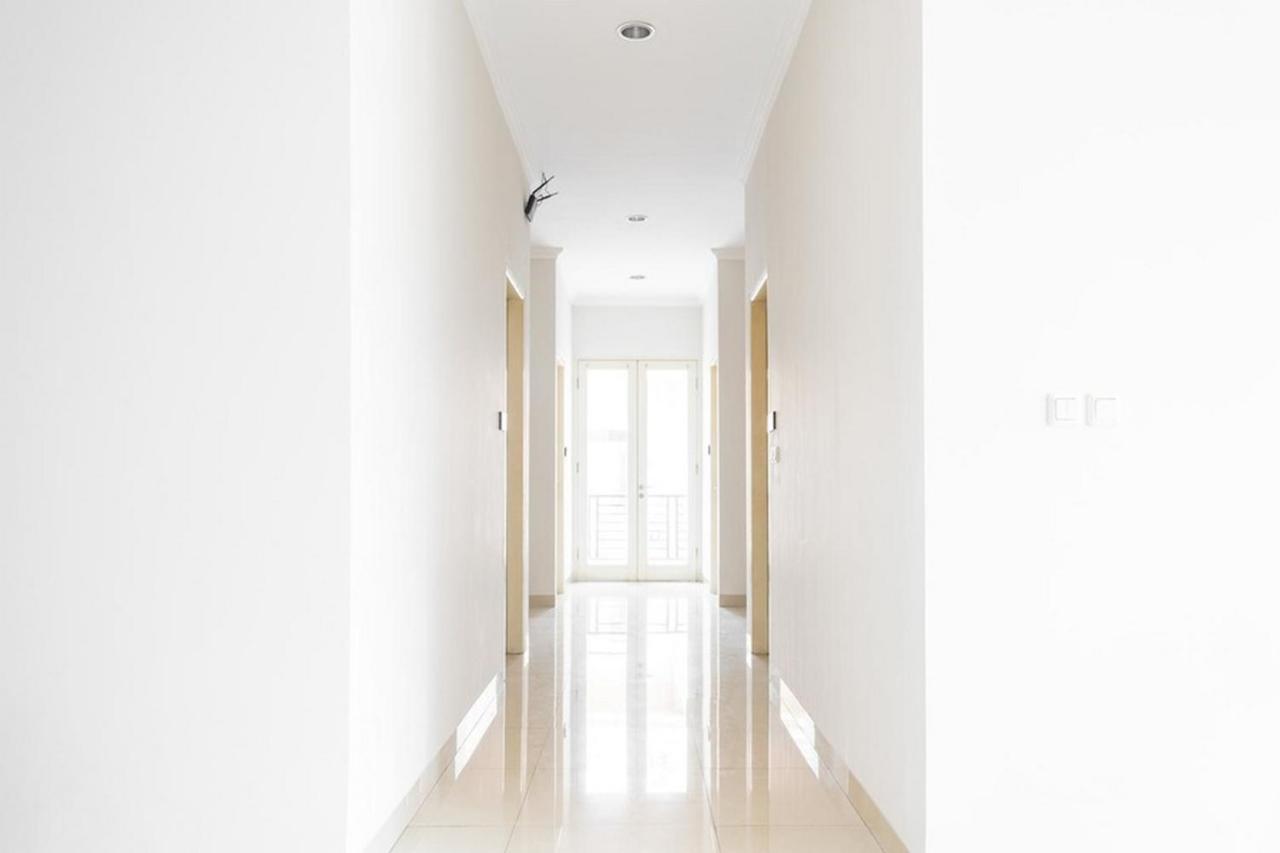 Готель Reddoorz Near Siloam Karawaci 3 Тангеранг Екстер'єр фото